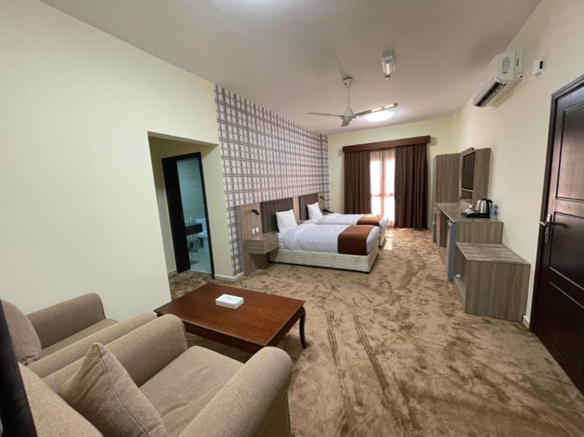 Royal Hotel Muskat Bagian luar foto