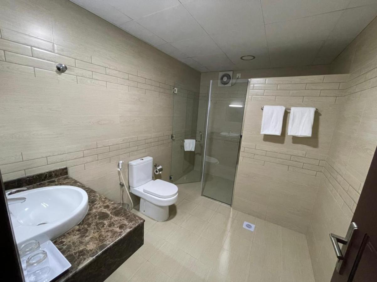 Royal Hotel Muskat Bagian luar foto