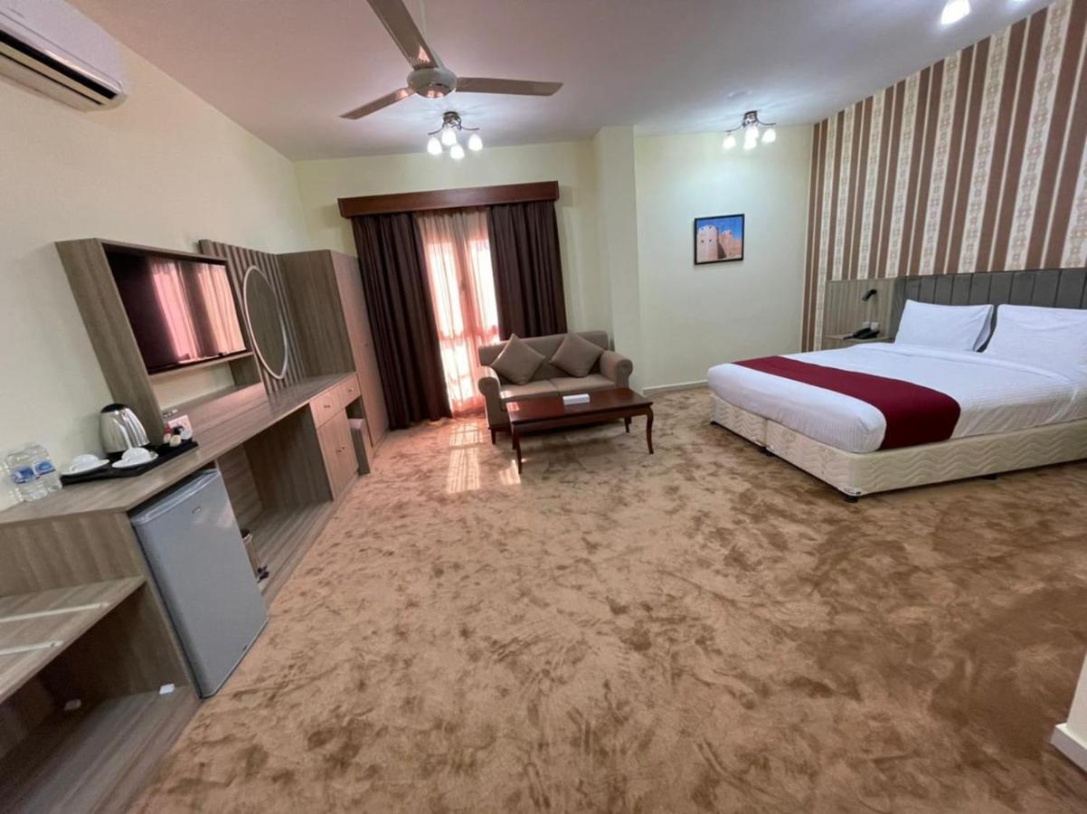 Royal Hotel Muskat Bagian luar foto