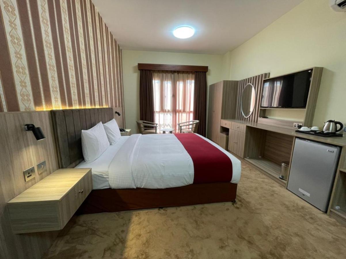 Royal Hotel Muskat Bagian luar foto